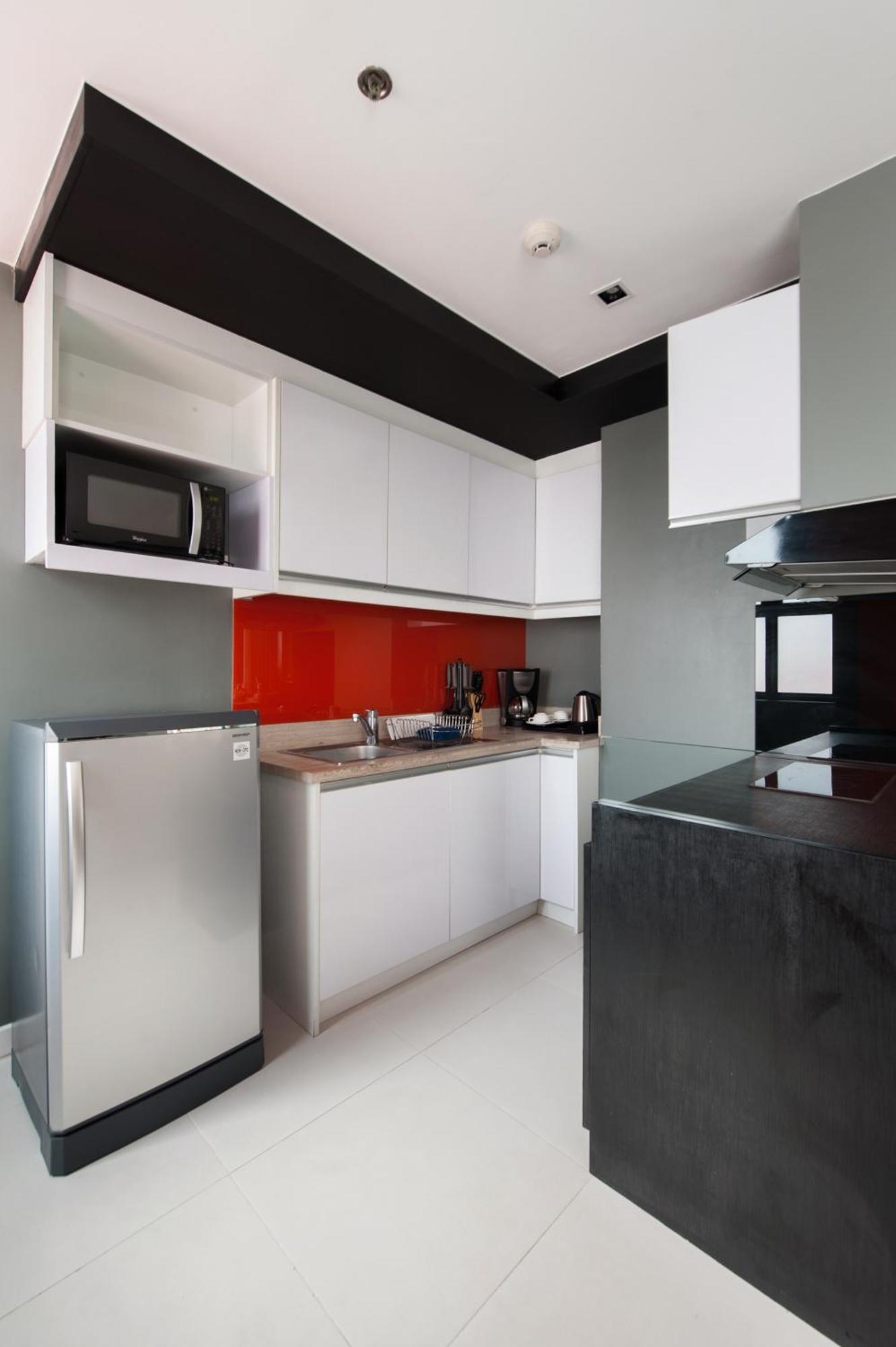 Kl Serviced Residences Managed By Hii Makati City Exterior foto